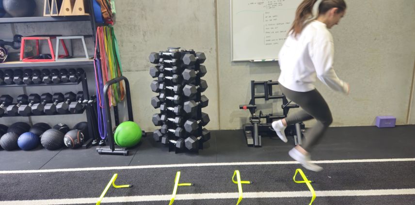 Physiotherapist guiding a single-leg strength exercise as part of non-surgical ACL rehabilitation at Adapt Sports Physiotherapy, Chirnside Park